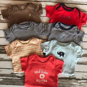 Bundle of 7 boy’s oneies. Size 3 months